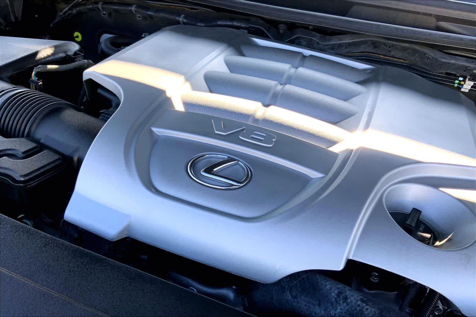 Certified Used 2019 Black Onyx Lexus  image 30