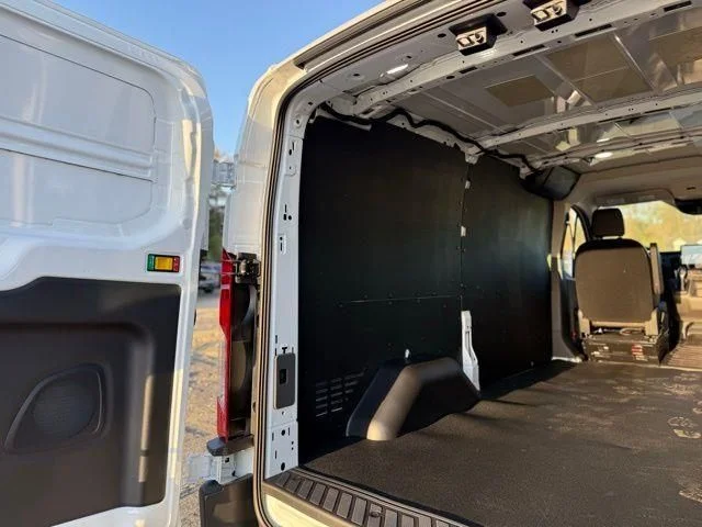 New 2026 Oxford White Ford Cargo Van image 8