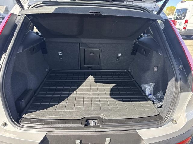 Used 2023 Silver Volvo Ultimate image 8
