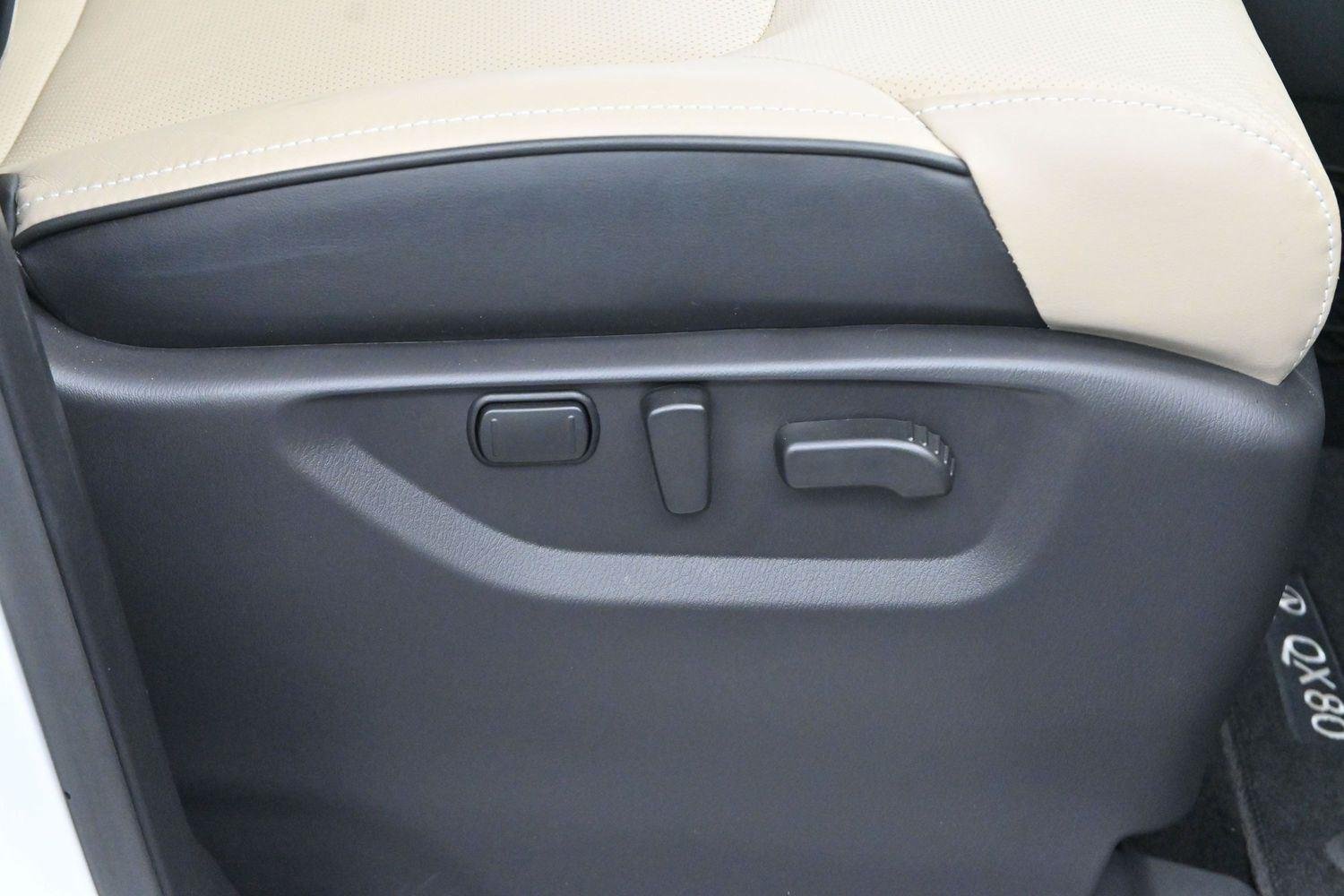 Used 2023 Moonstone White INFINITI PREMIUM SELECT image 41