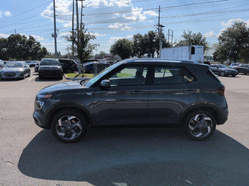 New 2026 Gray Hyundai SEL image 10