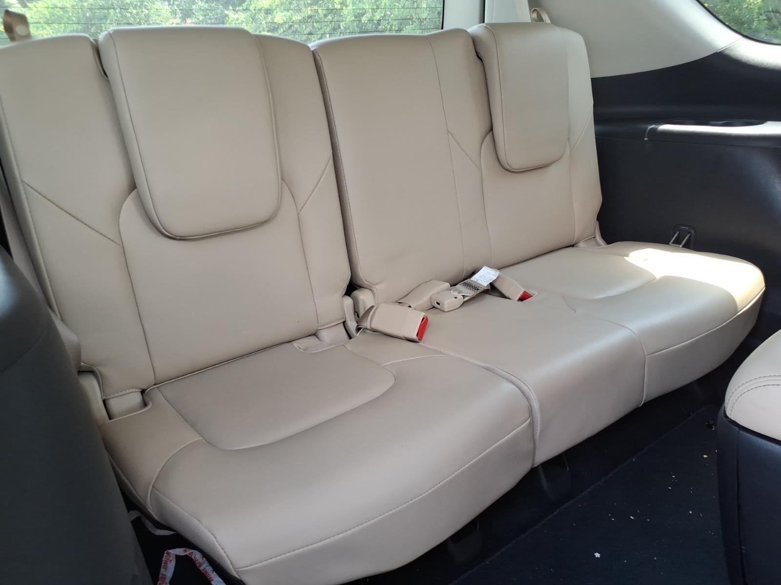 Used 2024 Aspen White Tricoat Nissan SL image 23