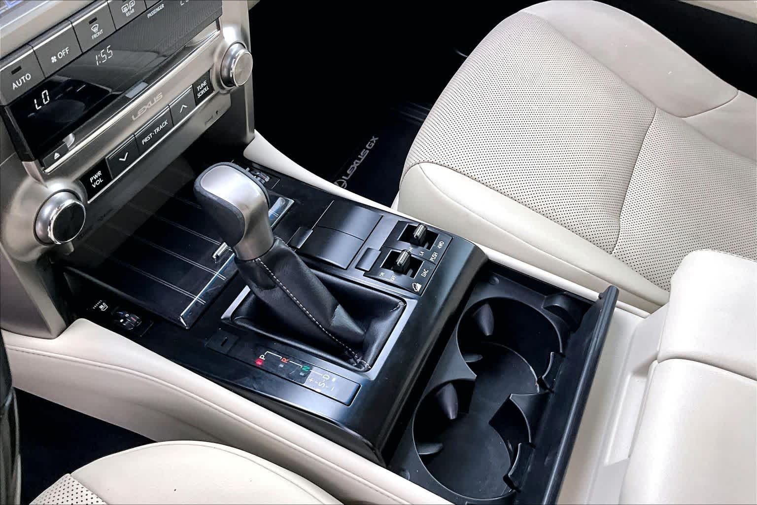Used 2020 Claret Mica Lexus Premium image 17