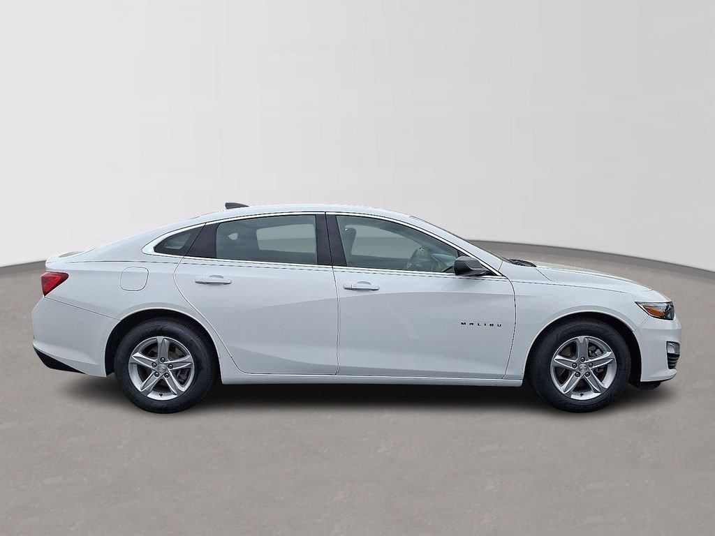 Certified Used 2022 Summit White Chevrolet LS image 7