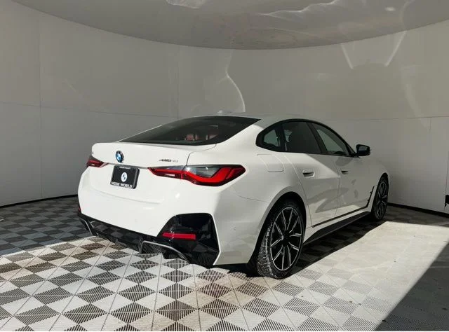 New 2026 Alpine White BMW xDrive40 image 7