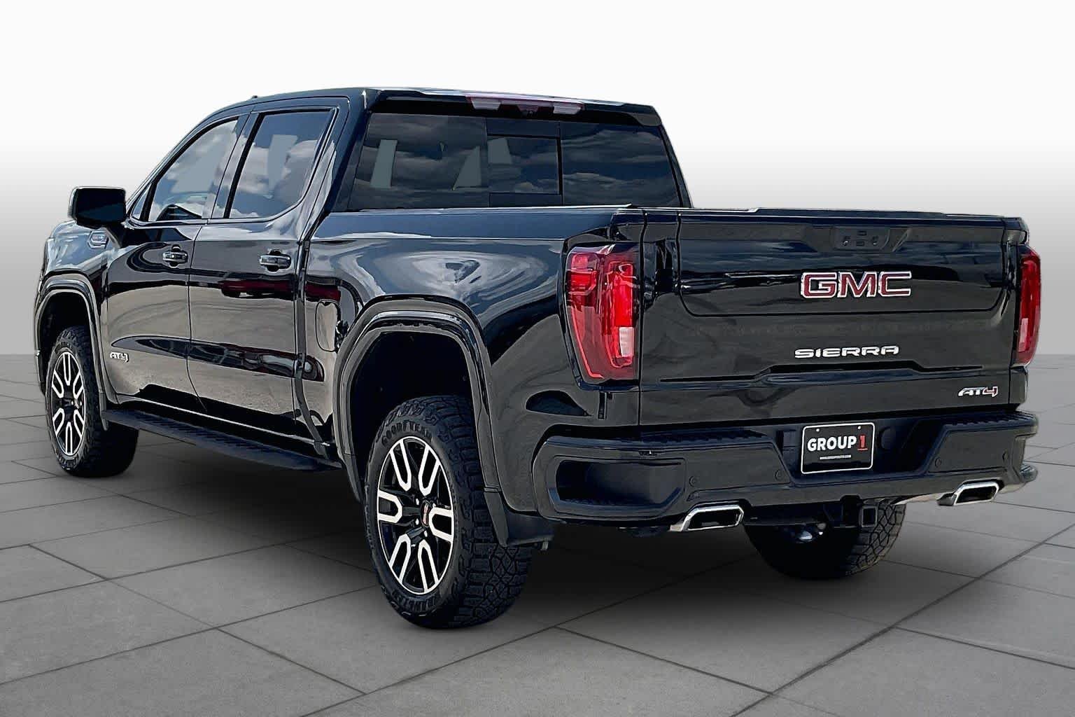 Used 2022 Onyx Black GMC AT4 image 12