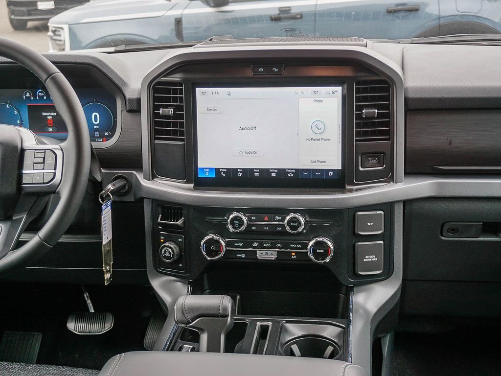 New 2026 Carbonized Gray Metallic Ford XLT image 15