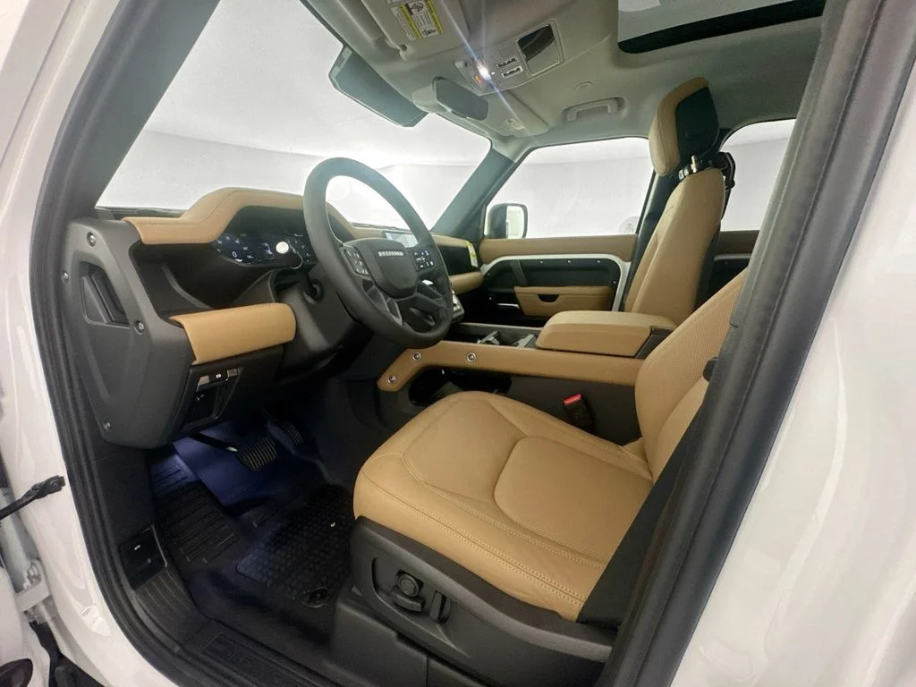 New 2026 Fuji White Land Rover S image 20