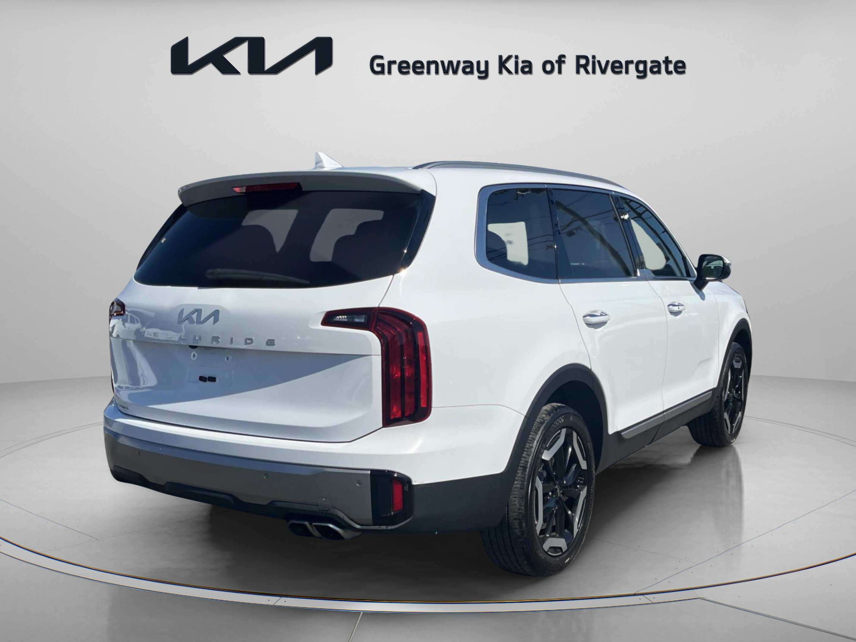 Used 2025 Glacial White Pearl Kia S image 7