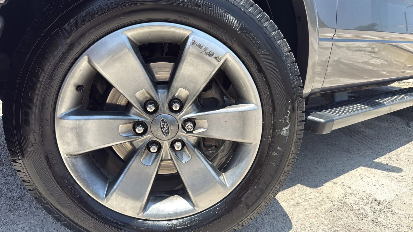 Used 2013 Gray Ford FX2 image 24