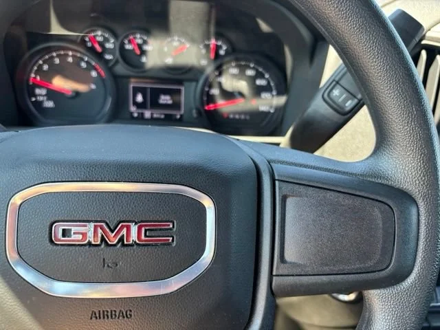New 2025 Summit White GMC Pro image 23