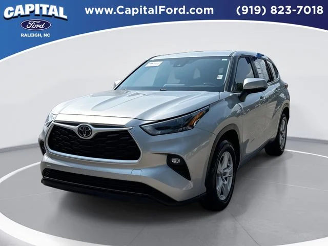 Used 2023 Silver Toyota LE image 1