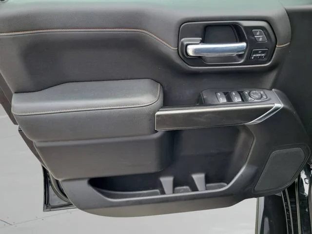 Used 2022 Onyx Black GMC AT4 image 15