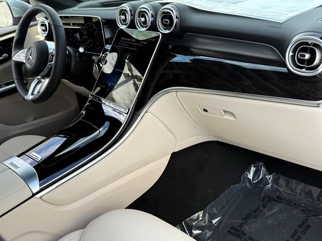 New 2026 Verde Silver Metallic Mercedes-Benz GLC 300 image 26