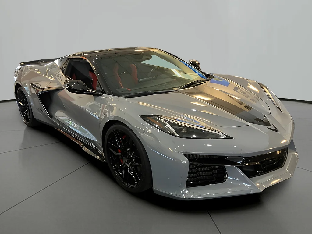 Used 2024 Sea Wolf Gray Tricoat Chevrolet Z06 image 8