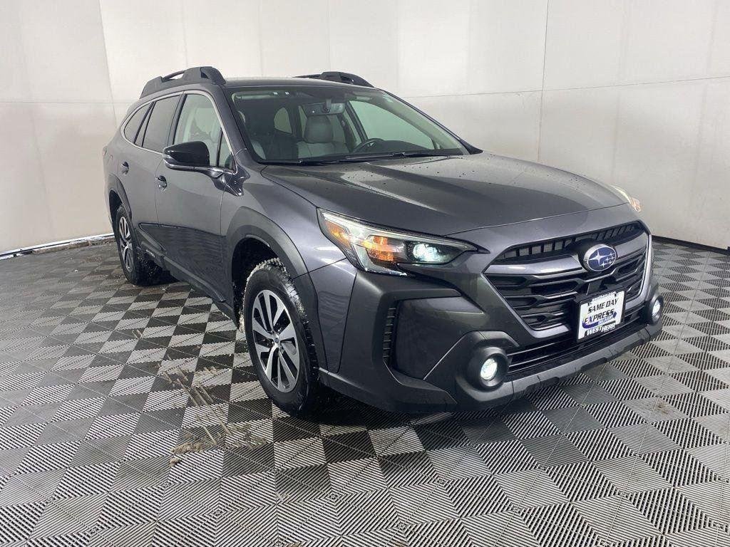 Used 2025 Gray Metallic Subaru Premium image 11