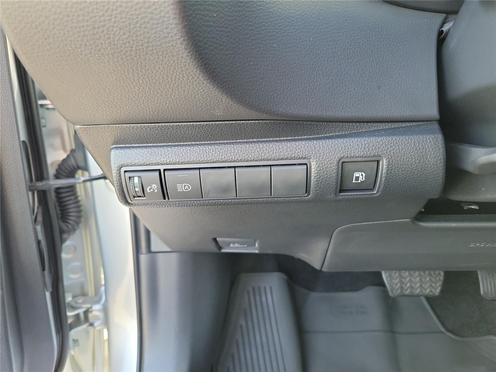 Used 2026 Classic Silver Metallic Toyota Hybrid LE image 21