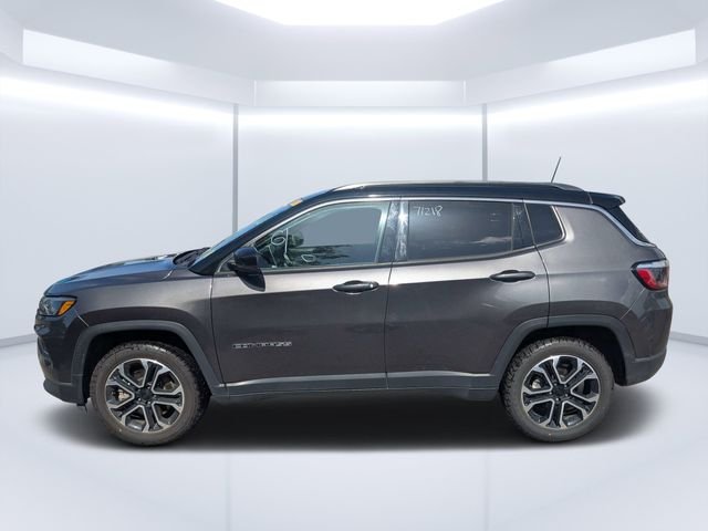 Used 2023 Gray Jeep Limited image 6