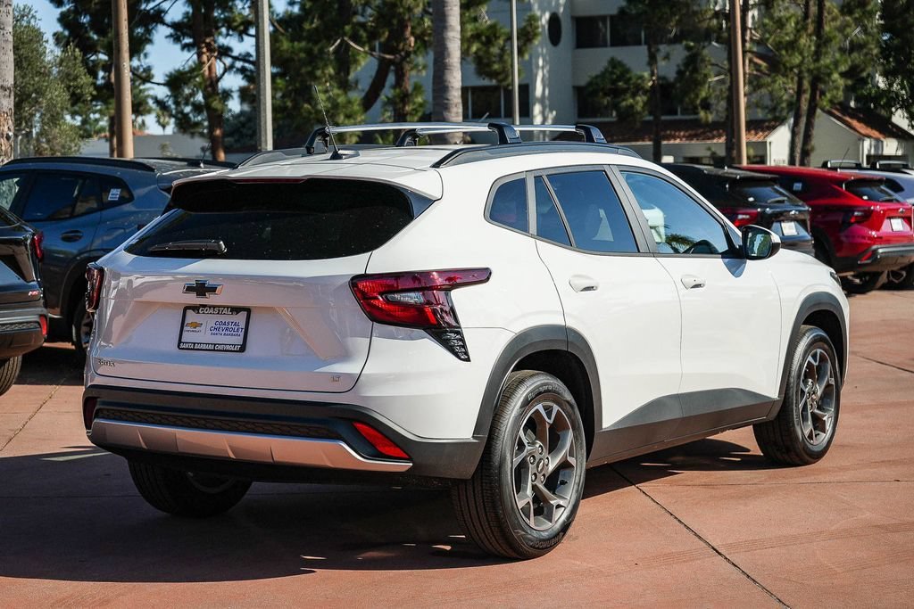 2026 Chevrolet Trax LT - Photo 6