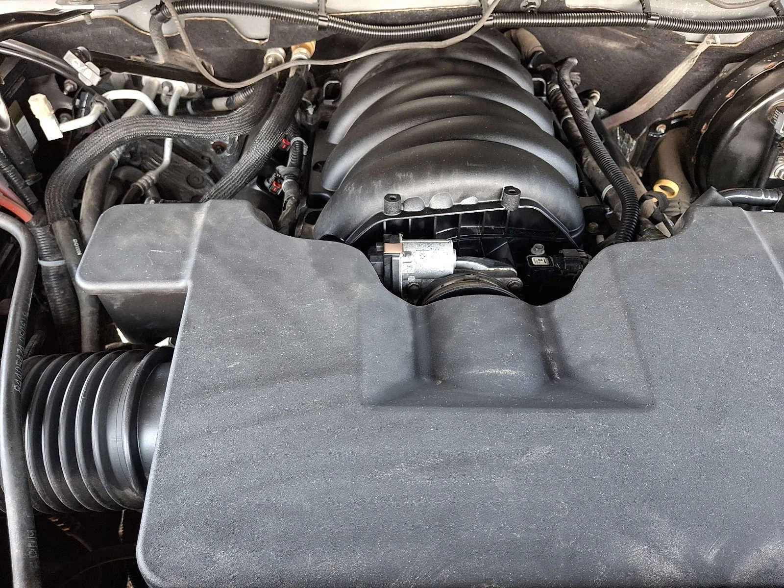 Used 2018 Silver Ice Metallic Chevrolet LT image 26