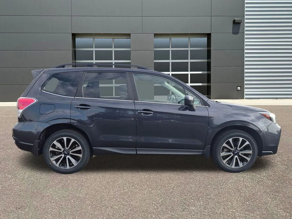 Used 2018 Dark Gray Metallic Subaru Premium image 4
