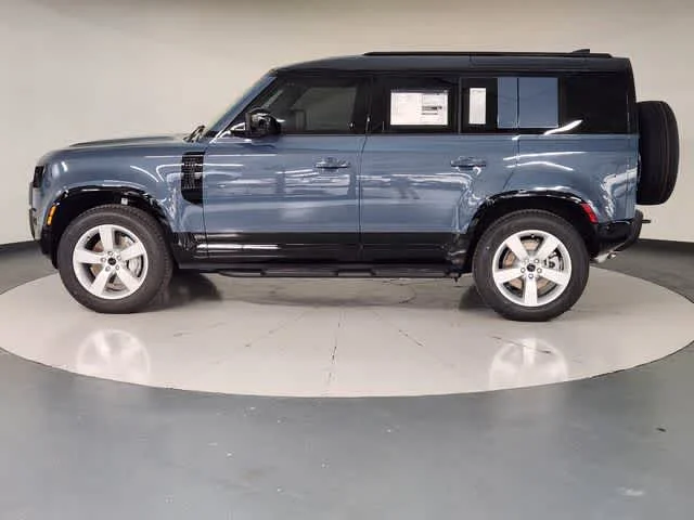2026 Land Rover Defender X-Dynamic SE - Photo 7