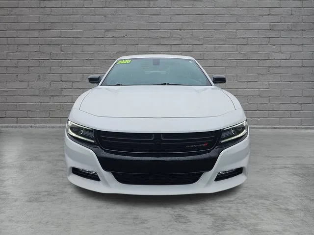 Used 2020 White Dodge SXT image 9