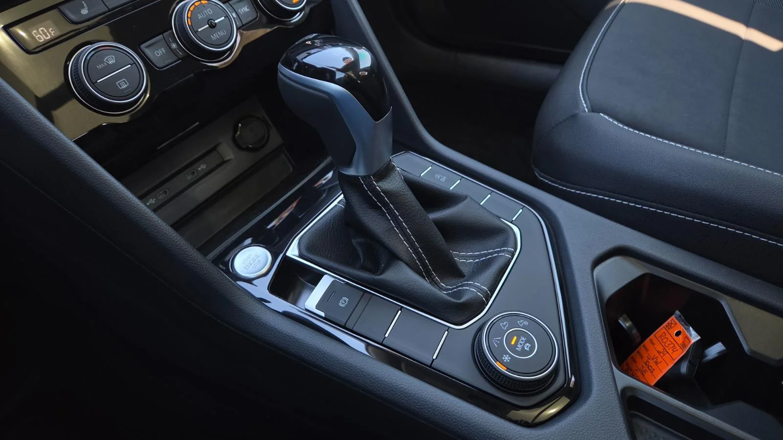 2024 Volkswagen Taos SE - Photo 36