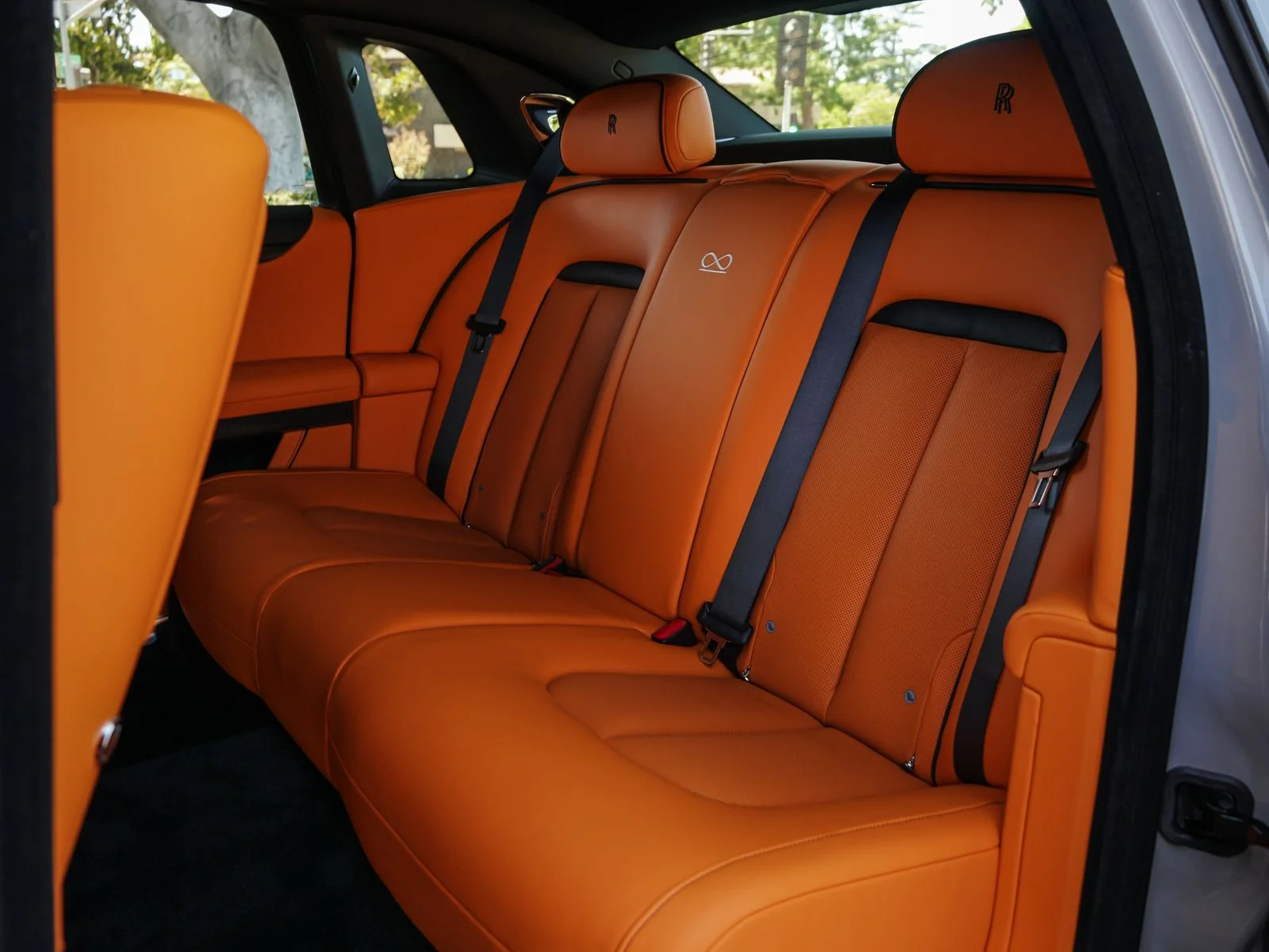 2026 Rolls-Royce Ghost Black Badge - Photo 25