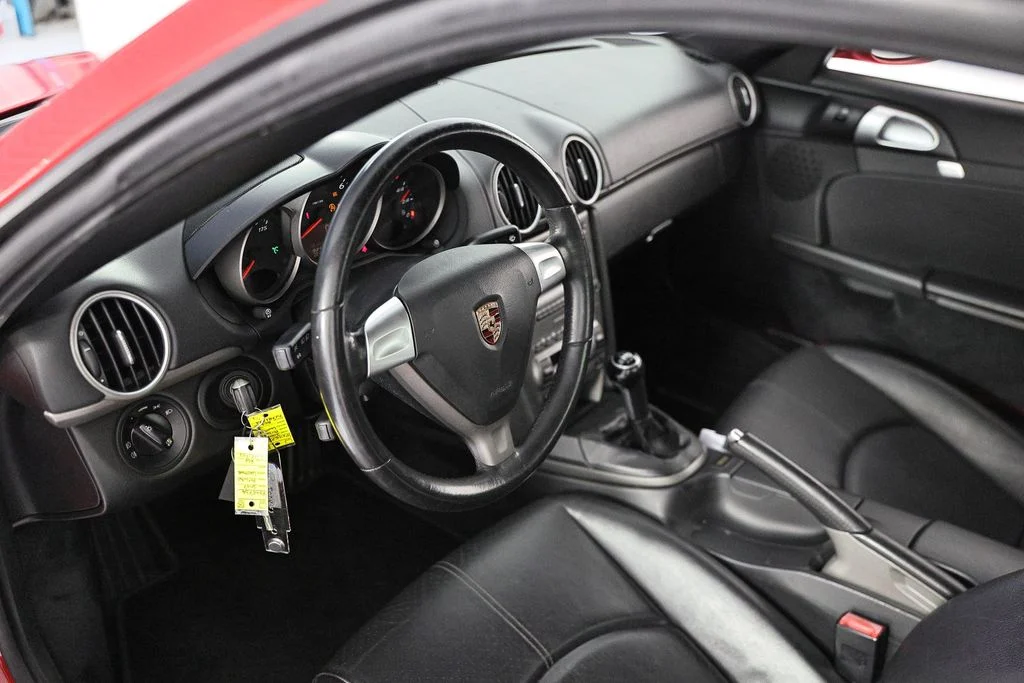 Used 2007 Red Porsche Manual image 4