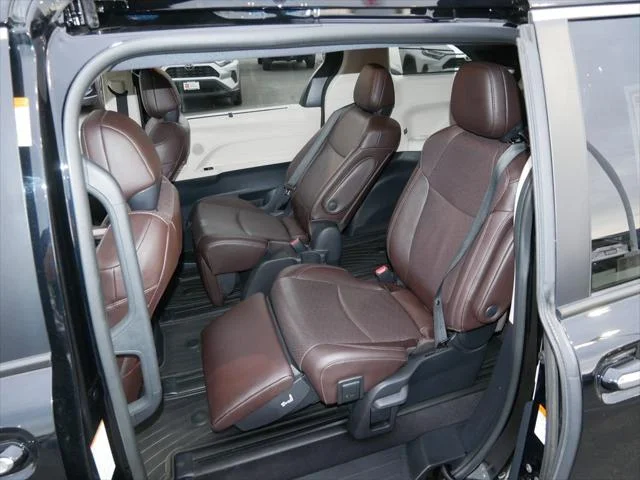 Certified Used 2022 MIDNIGHT BLACK METAL Toyota  image 11