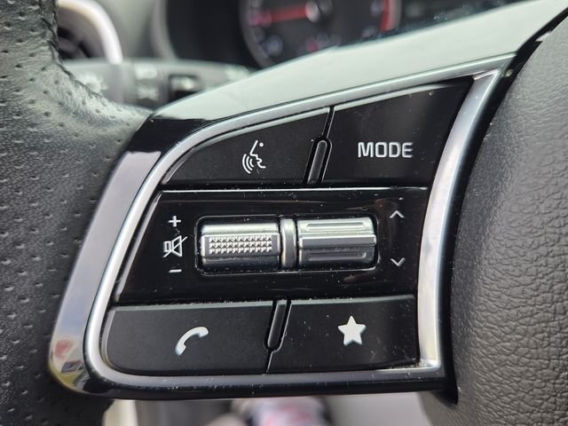 Used 2024 White Kia GT-Line image 24