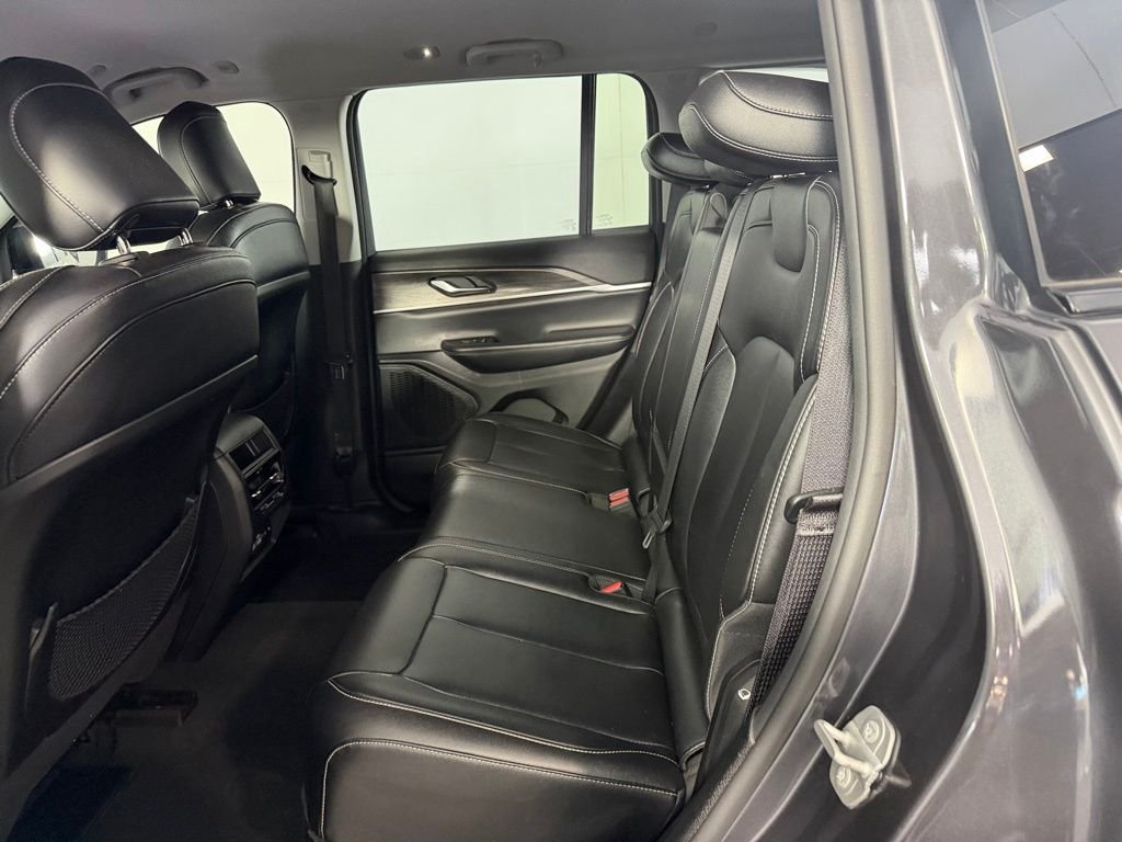 Used 2023 Gray Jeep Limited image 25