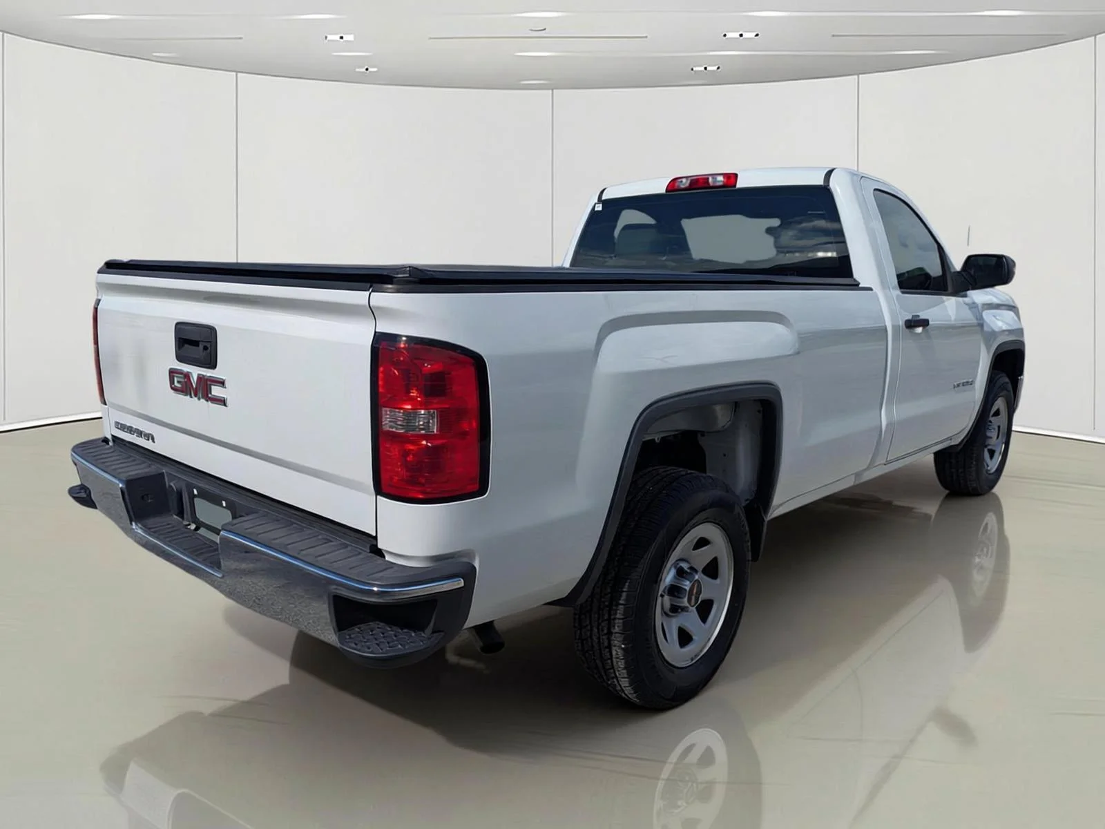 Used 2014 White GMC Base image 5