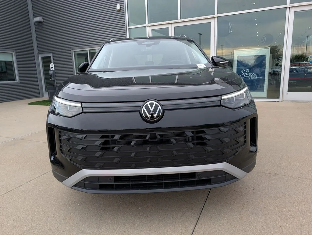 New 2026 Black Volkswagen SE image 8