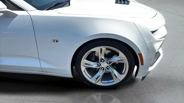 Used 2021 White Chevrolet SS image 36
