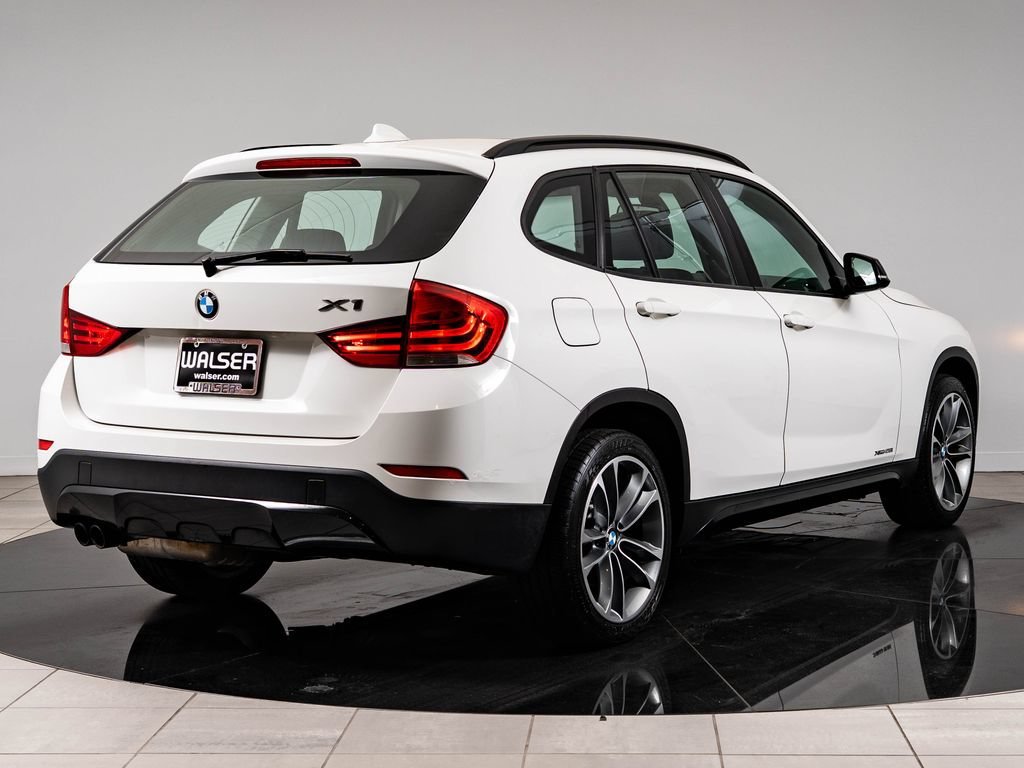 Used 2014 Alpine White BMW xDrive28i image 10