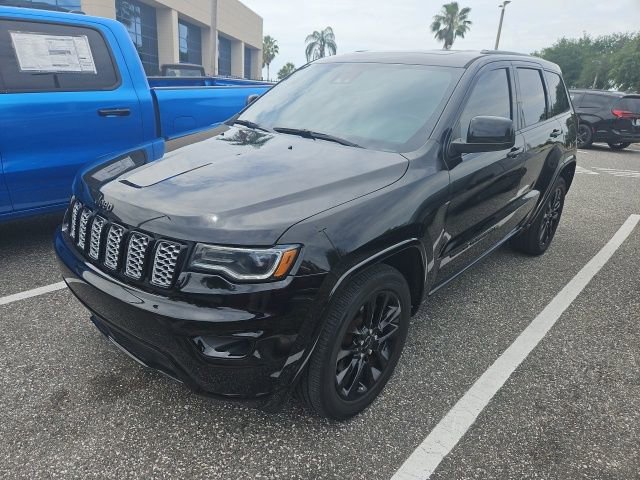 2022 Jeep Grand Cherokee Laredo X's photo