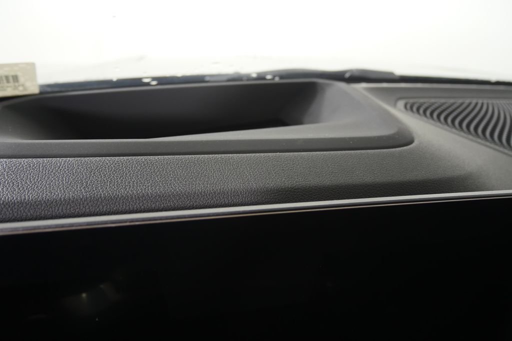 New 2026 Black Sapphire Metallic BMW 330i image 17