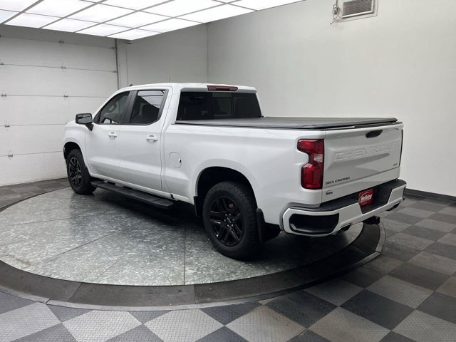 Used 2024 Summit White Chevrolet RST image 2
