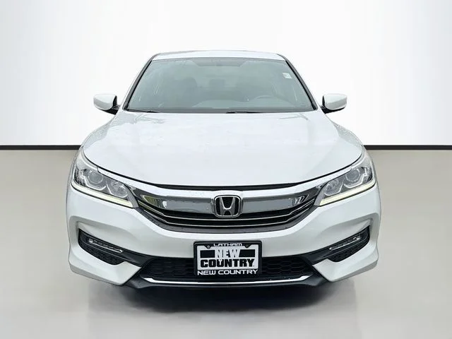 Used 2017  Honda Sport Special Edition image 2