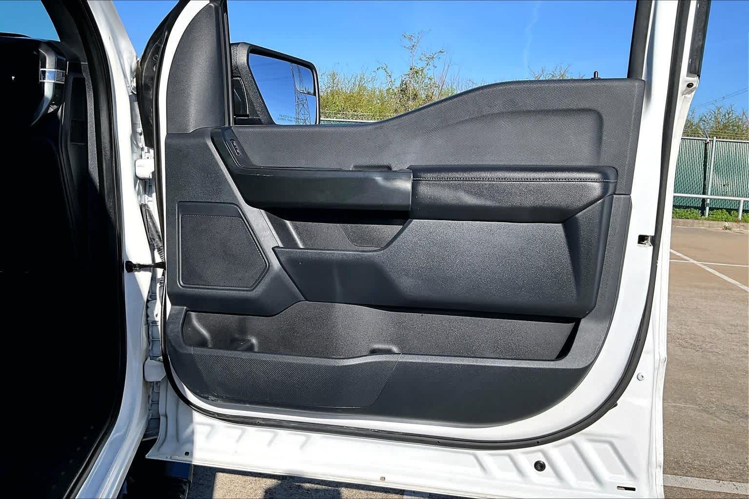 Used 2023 Oxford White Ford XL image 39