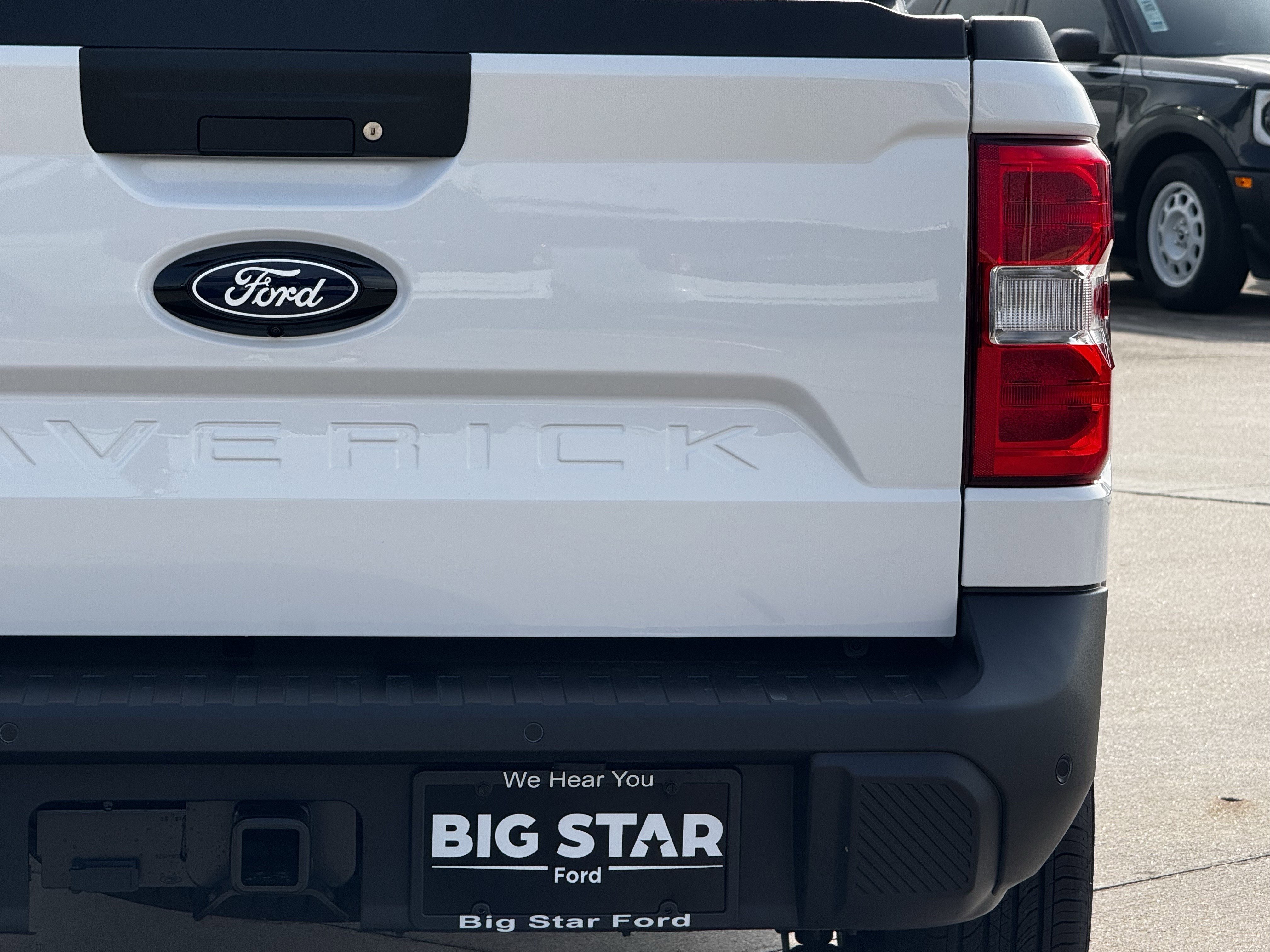 New 2026 Oxford White Ford XL image 9