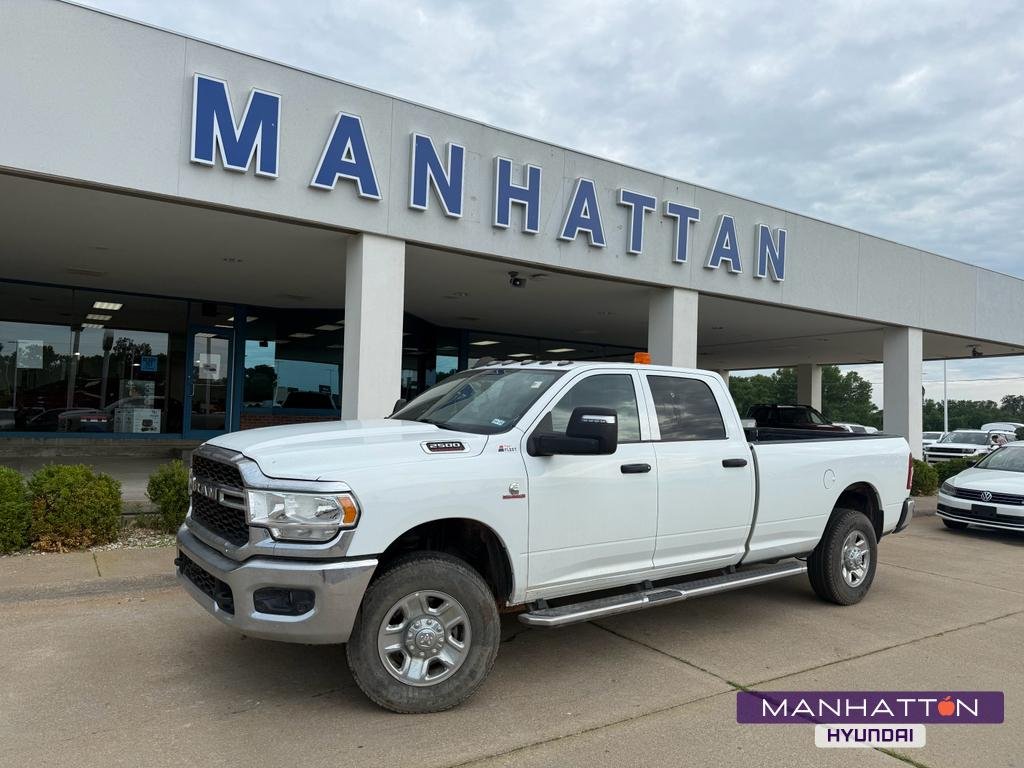 2023 RAM 2500 Tradesman 4X4 Crew Cab LWB's photo