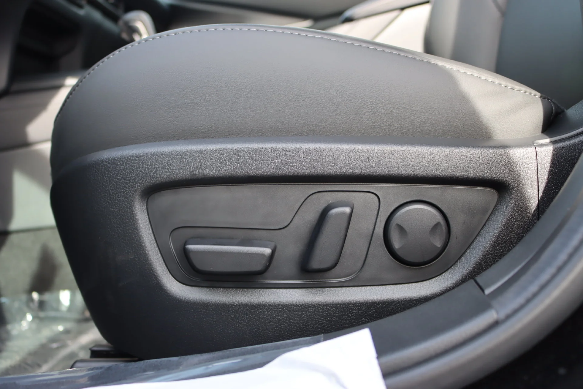 New 2026 Jet Black Mica Mazda 2.5 S Preferred AWD image 19