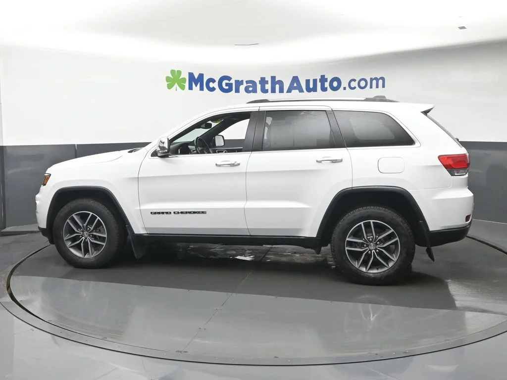 Used 2018 White Jeep Limited image 26
