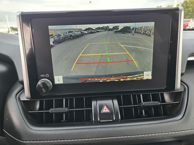 Used 2025  Toyota XLE image 11