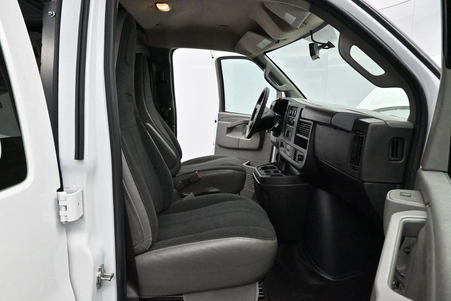 Used 2024 Summit White Chevrolet WT image 25