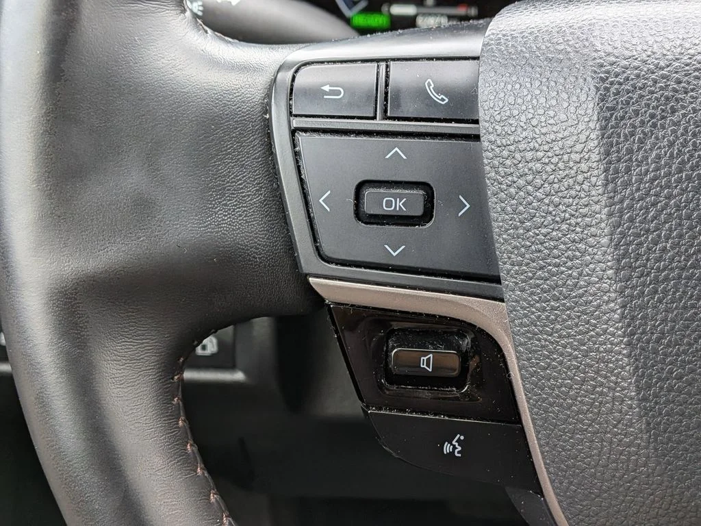 Used 2025 Red Toyota XLE image 16