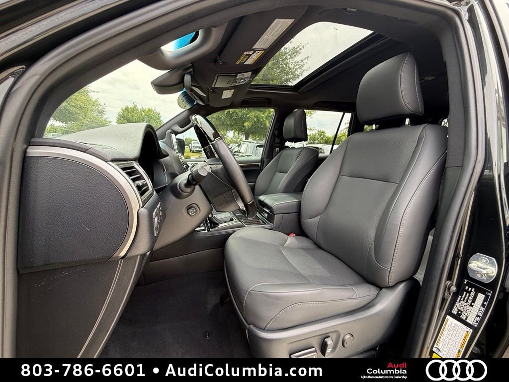 Used 2023 Black Lexus 460 image 5